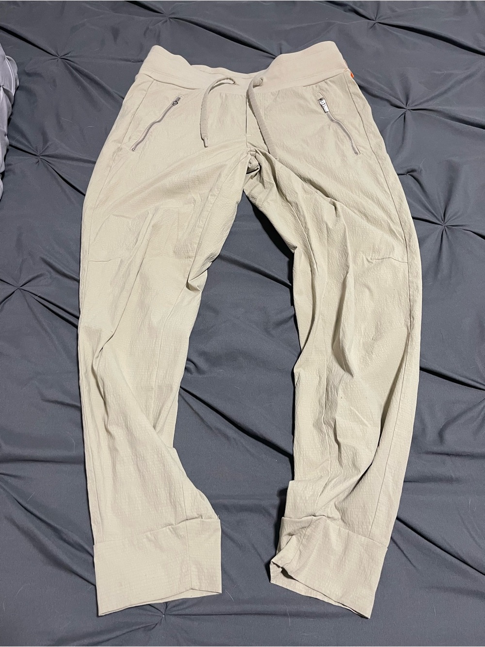 Athleta ladies  Beige Jogger Pants - Light Neutral Tone like new